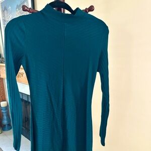 Forever21 long sleeve green women’s dress large knee length